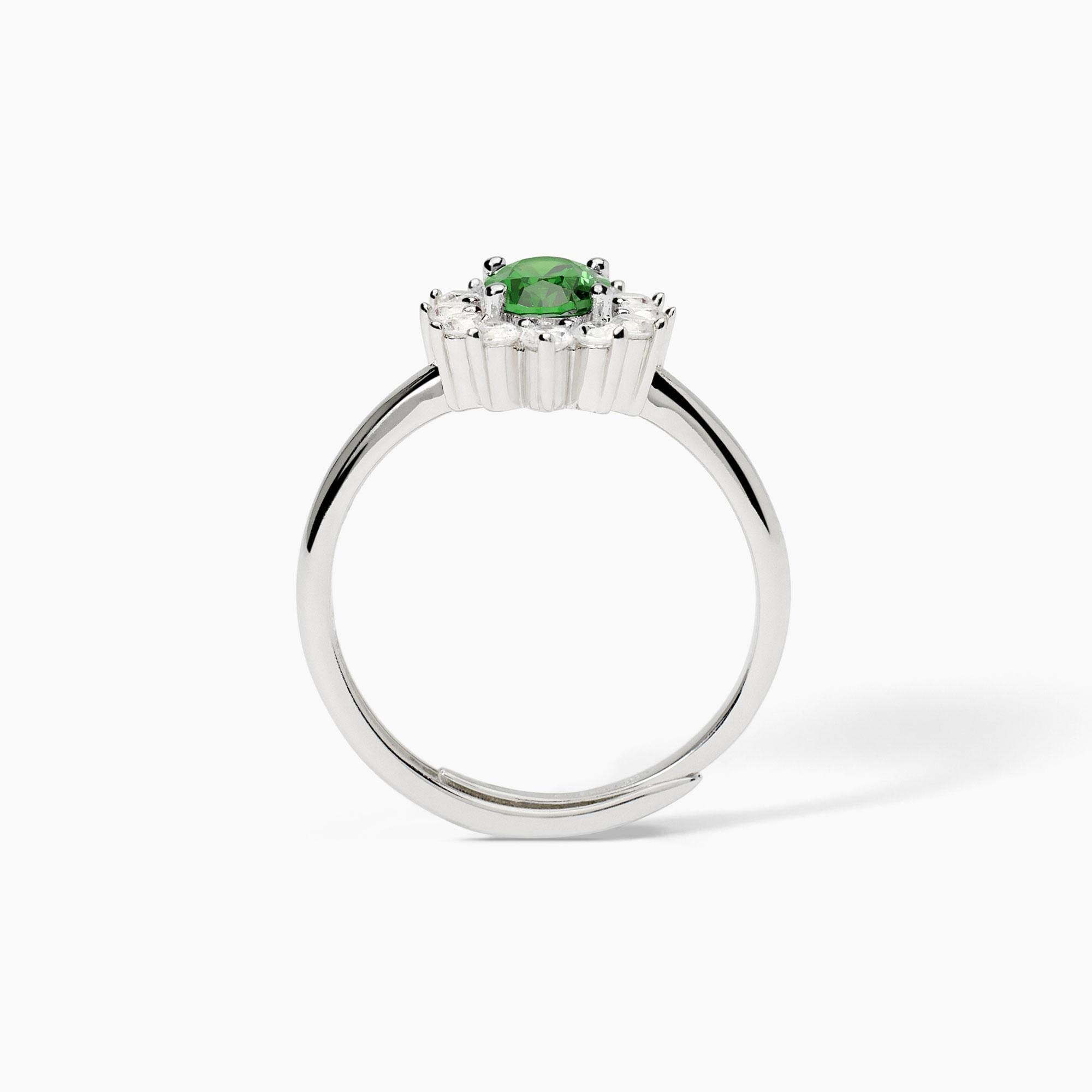 Anello in argento con smeraldo sintetico ovale COOL OR RÉTRO?