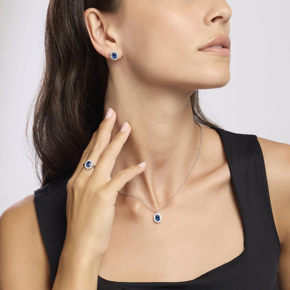 Girocollo in argento con zaffiro sinteticoCOOL OR RÉTRO? - Gioielleria Fondente