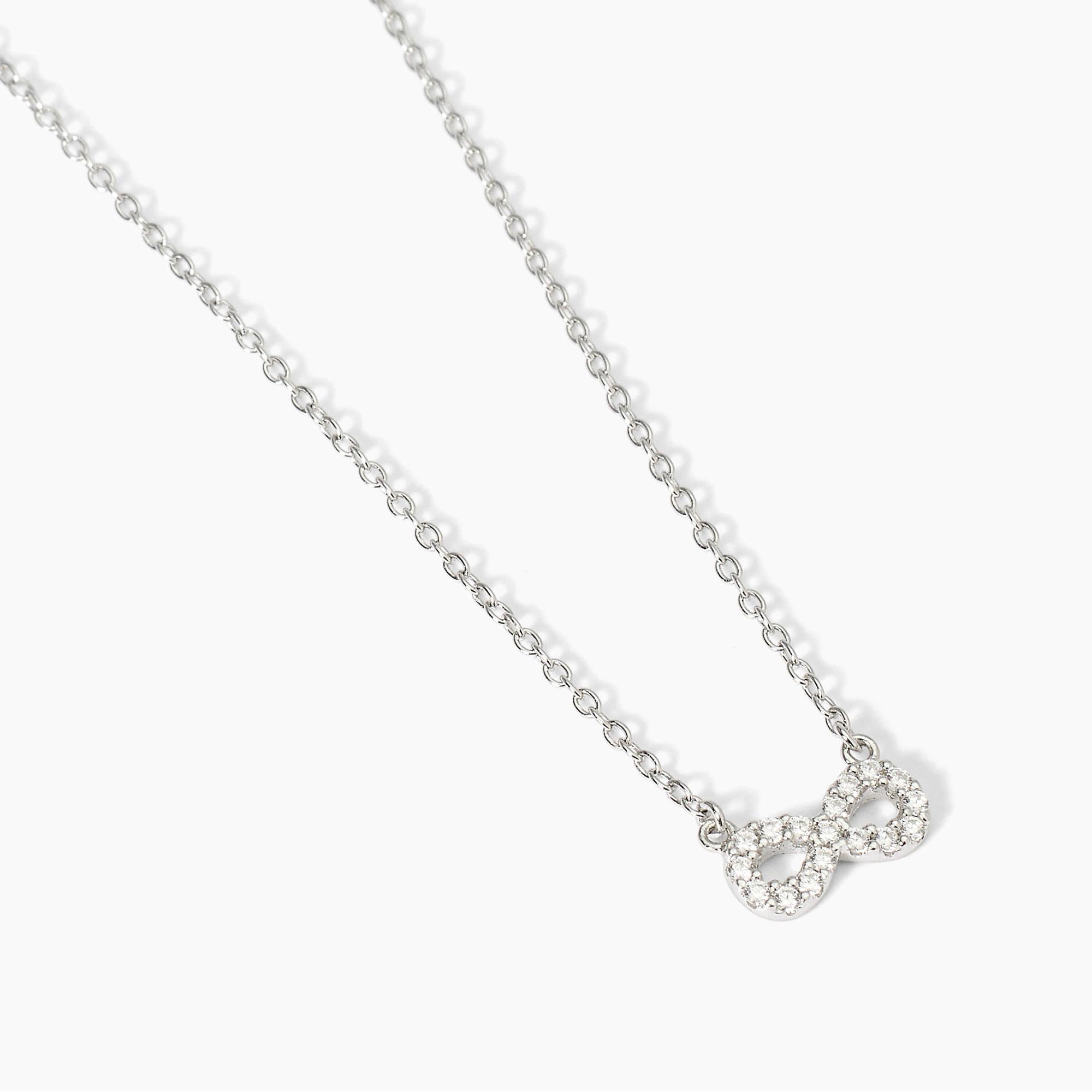 Girocollo in argento con ciondolo infinito ENDLESS