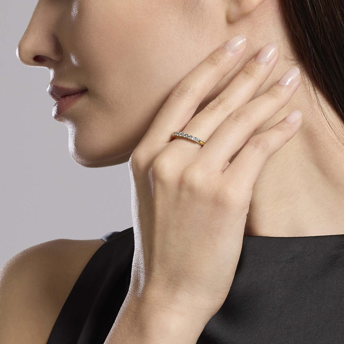 Anello veretta dorato con zirconi Seventies
