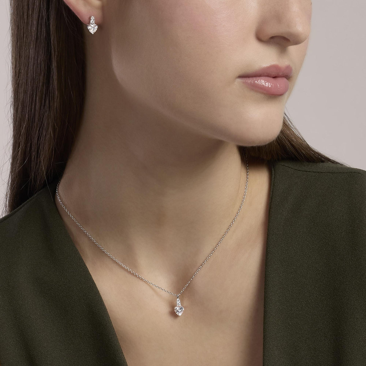 Orecchini con cuore pendente in zirconi bianchi ROUGE