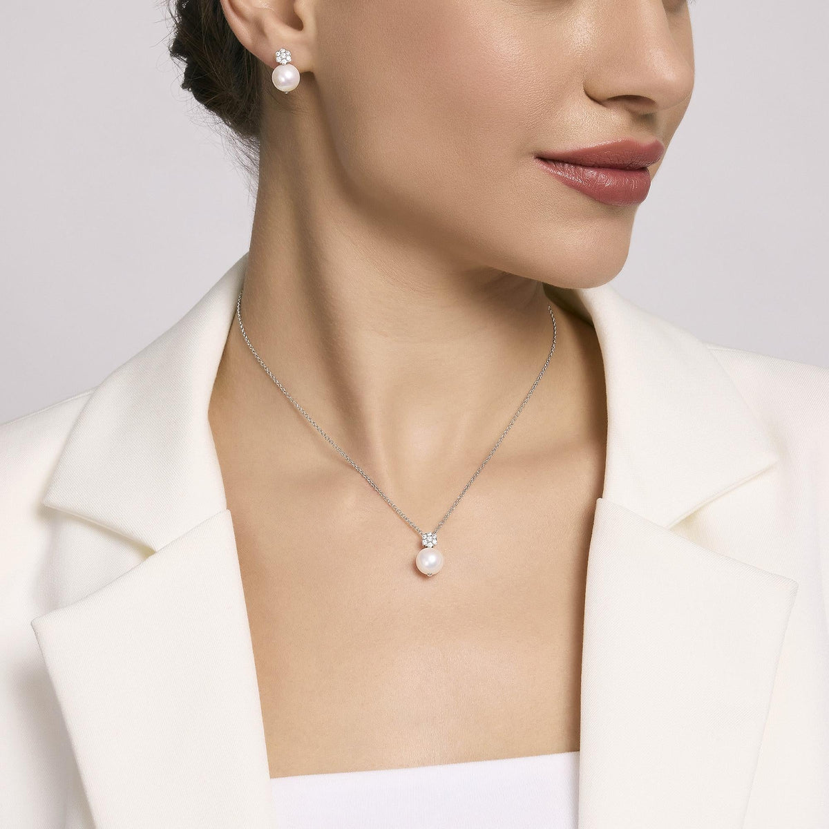 Girocollo in argento con perla coltivata FIOR FIORE