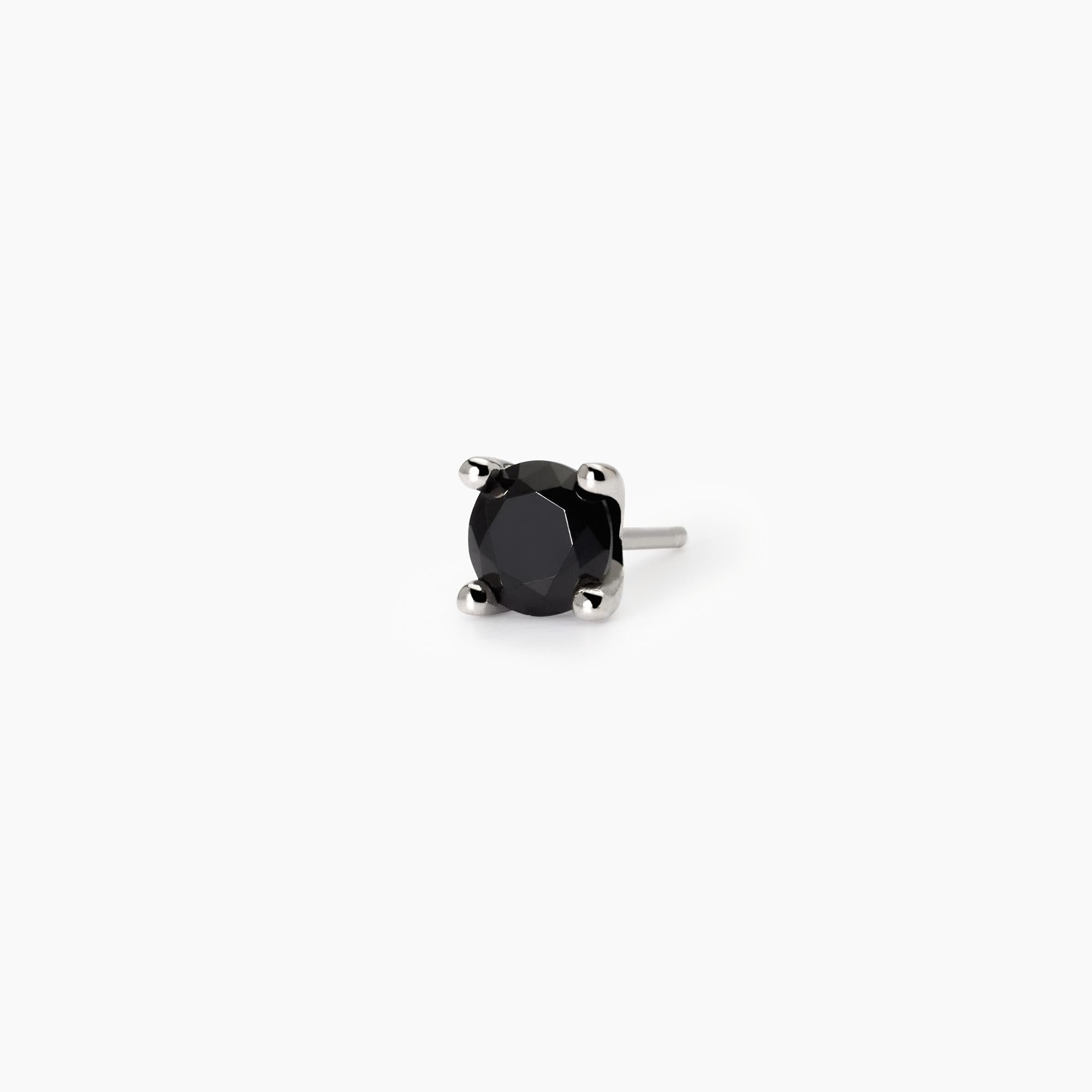 Orecchino uomo con zircone nero Punto di vista