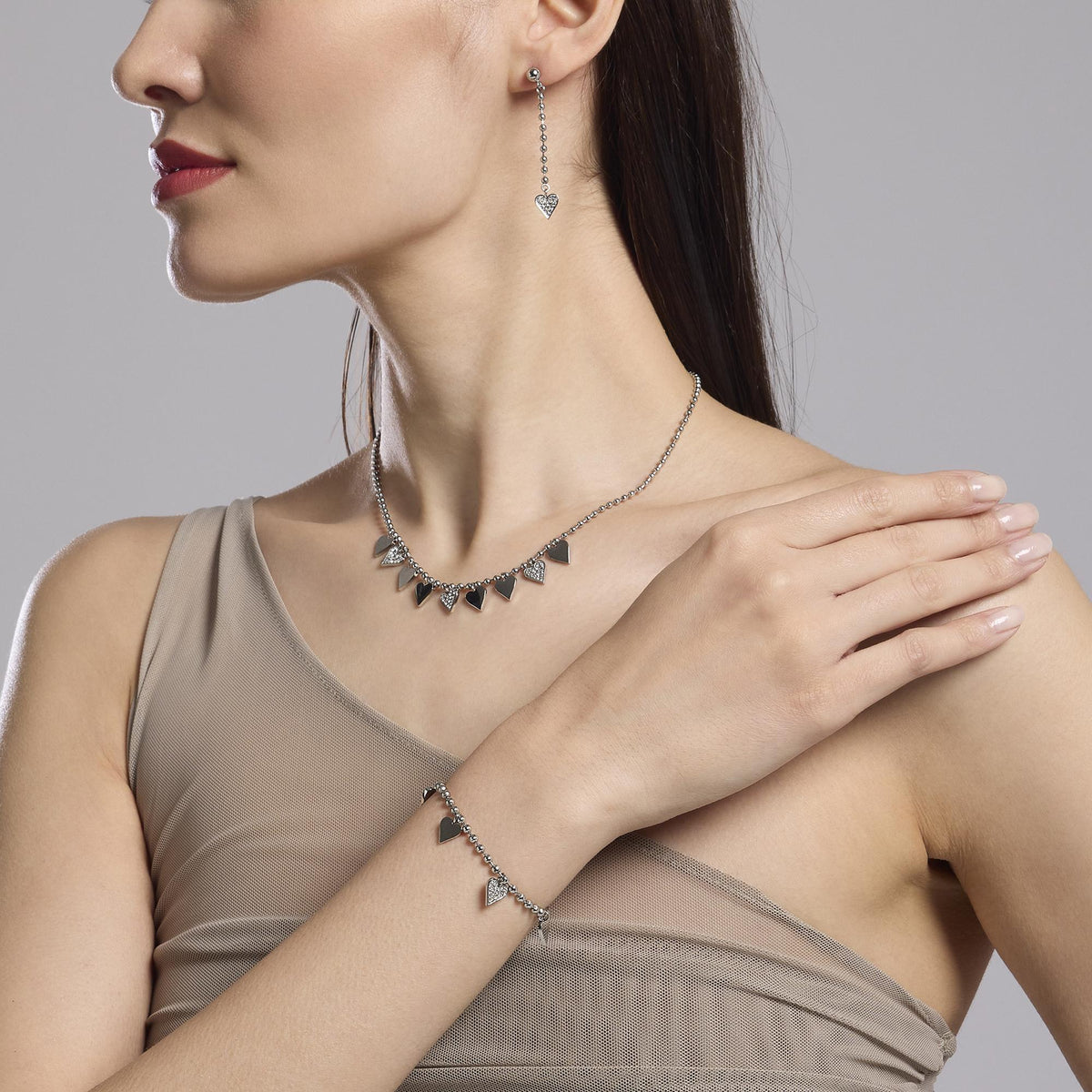 Orecchini pendenti con cuori in cristalli Style 18
