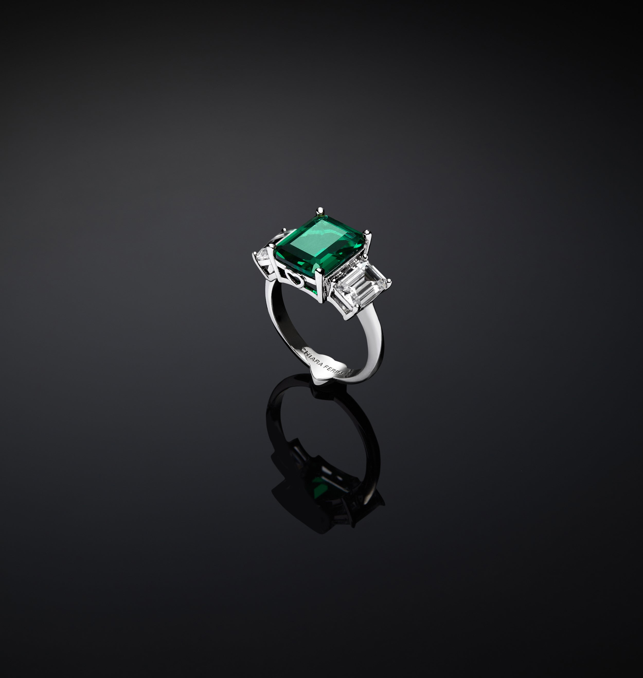 Anello trilogy Emerald - Gioielleria Fondente