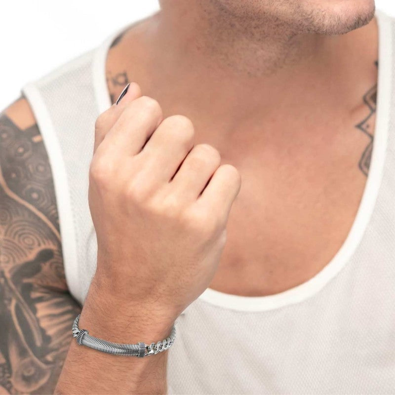 Bracciale catena cuban e catena snake piatta centrale con trama puntinata