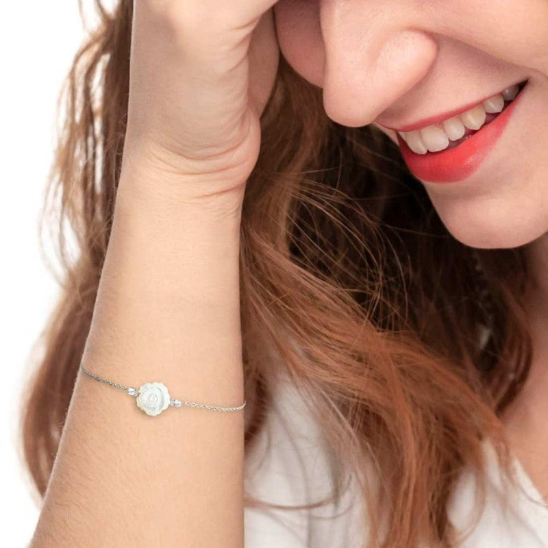 Bracciale con rosa in madreperla