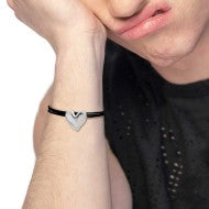 Bracciale triplo filo con cordino cerato con cuore irregolare